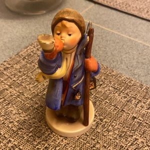 Hummel Boy with Bugle